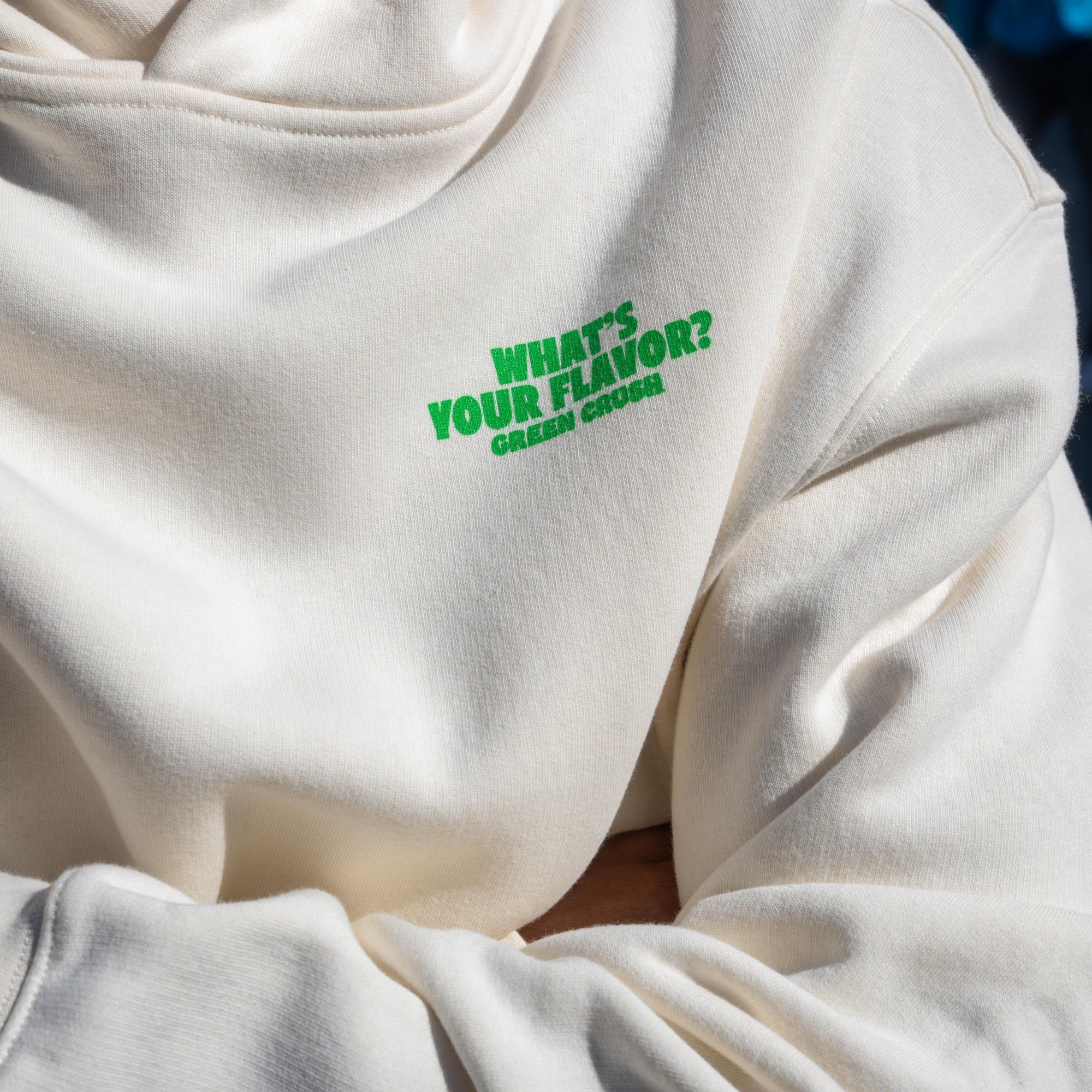 CLASSiC HOODiE